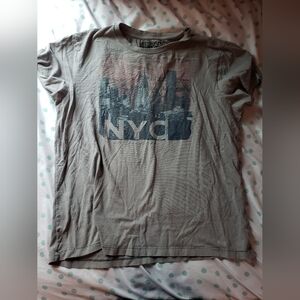 Mens NYC shirt